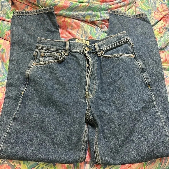 EUC We The Free Ripped Jeans - Picture 1 of 5